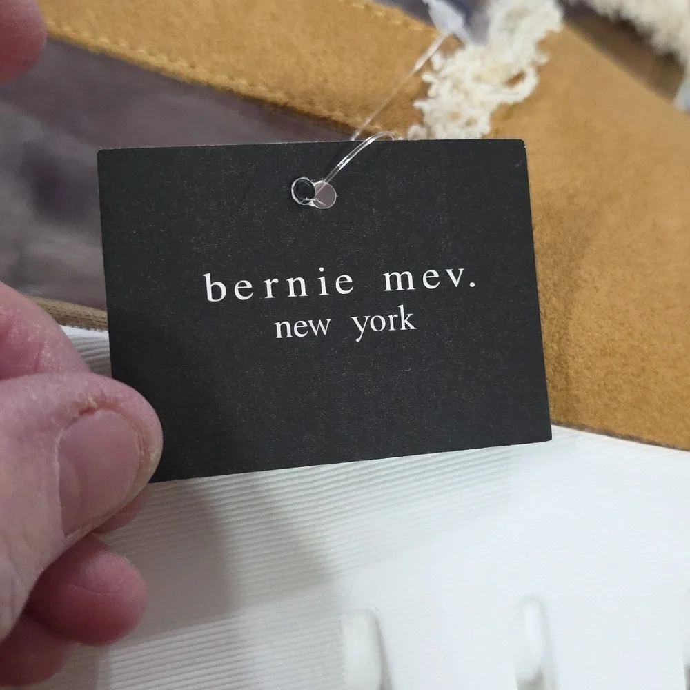 NEW Bernie Mev 